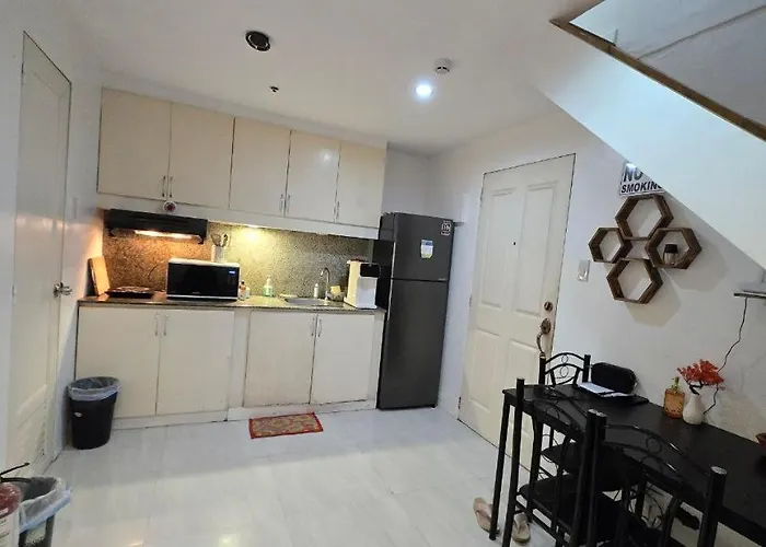 アパートホテル 2 Bedroom Victoria De Makati マニラ市