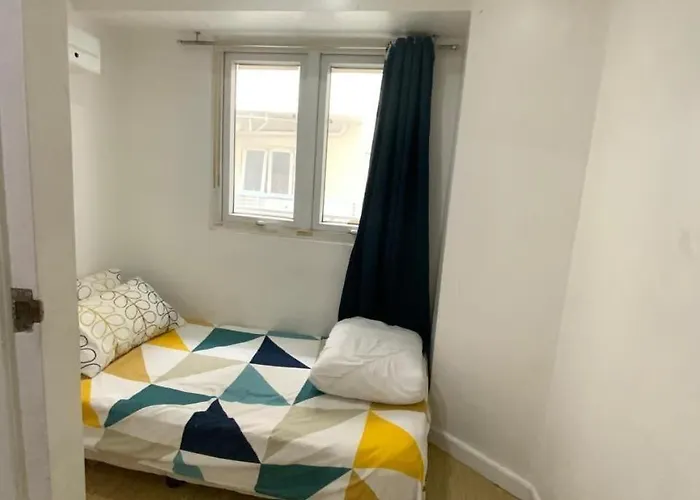 2 Bedroom Victoria De Makati アパートホテル